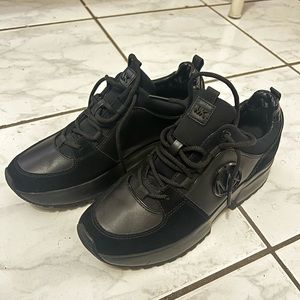 Michael Kors sneakers size 7